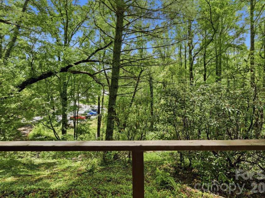71 Warrior Road, Newland, NC 28657.  MLS# CAR4389465, YatesRealty ID 27488. 