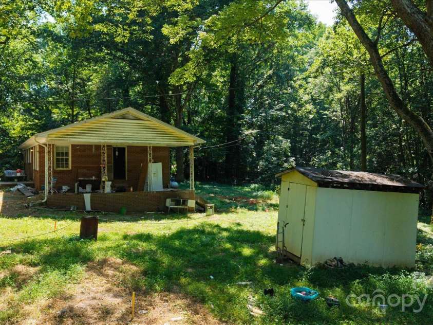 520 Summerow Road, Stanley, NC 28164.  MLS# CAR4278052, YatesRealty ID 27489. 