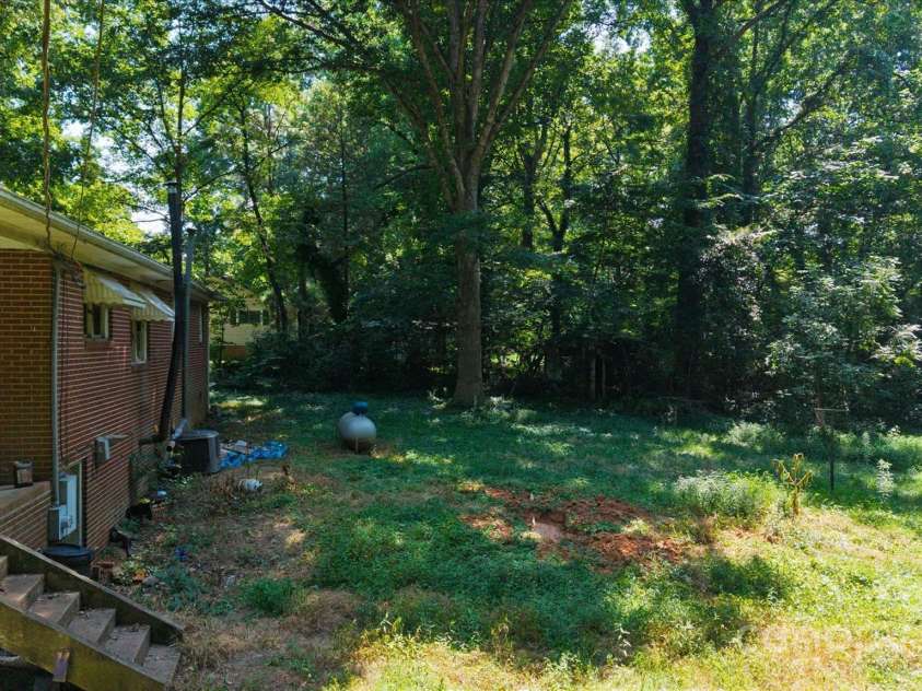 520 Summerow Road, Stanley, NC 28164.  MLS# CAR4278052, YatesRealty ID 27489. 