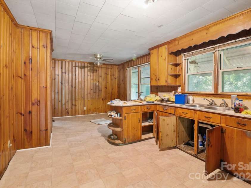 520 Summerow Road, Stanley, NC 28164.  MLS# CAR4278052, YatesRealty ID 27489. 