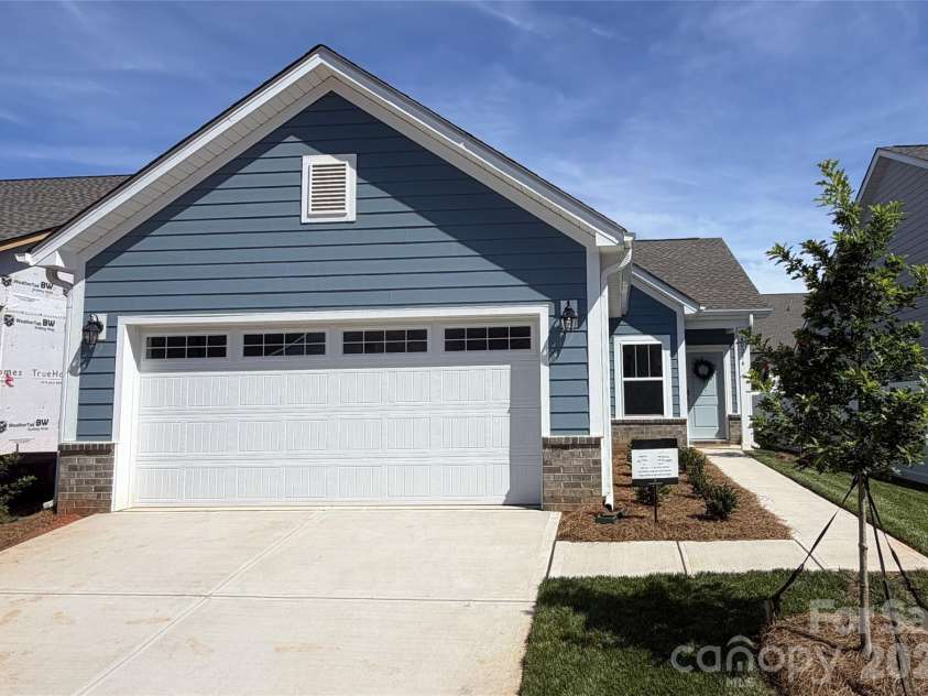 40254 Crooked Stick Drive, Lancaster, SC 29720.  MLS# CAR4389489, YatesRealty ID 27491. 