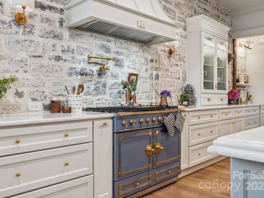 3519 McPherson Street, Waxhaw, NC 28173.  MLS# CAR4279631, YatesRealty ID 27492. Kitchen