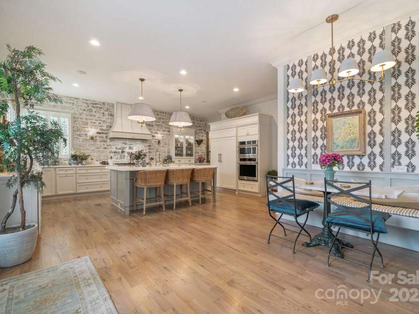 3519 McPherson Street, Waxhaw, NC 28173.  MLS# CAR4279631, YatesRealty ID 27492. Kitchen & Breakfast room