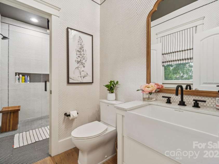 3519 McPherson Street, Waxhaw, NC 28173.  MLS# CAR4279631, YatesRealty ID 27492. Upstairs full bath