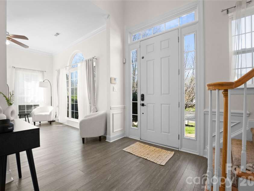 4704 Lone Tree Court, Charlotte, NC 28269.  MLS# CAR4375294, YatesRealty ID 27495. 