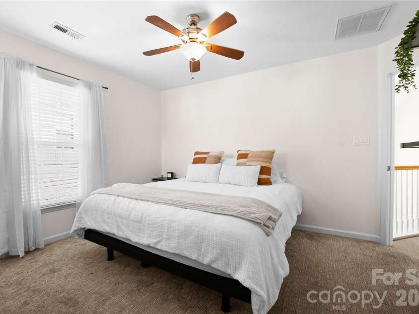 4704 Lone Tree Court, Charlotte, NC 28269.  MLS# CAR4375294, YatesRealty ID 27495. 