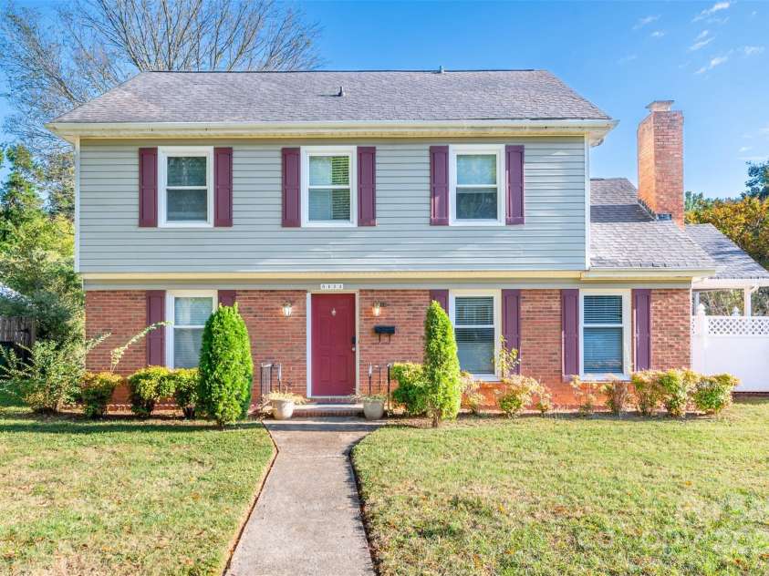 5111 Coronado Drive, Charlotte, NC 28212.  MLS# CAR4291385, YatesRealty ID 27496. 