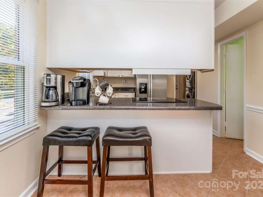 5111 Coronado Drive, Charlotte, NC 28212.  MLS# CAR4291385, YatesRealty ID 27496. 