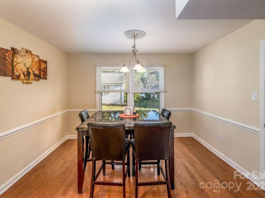 5111 Coronado Drive, Charlotte, NC 28212.  MLS# CAR4291385, YatesRealty ID 27496. 