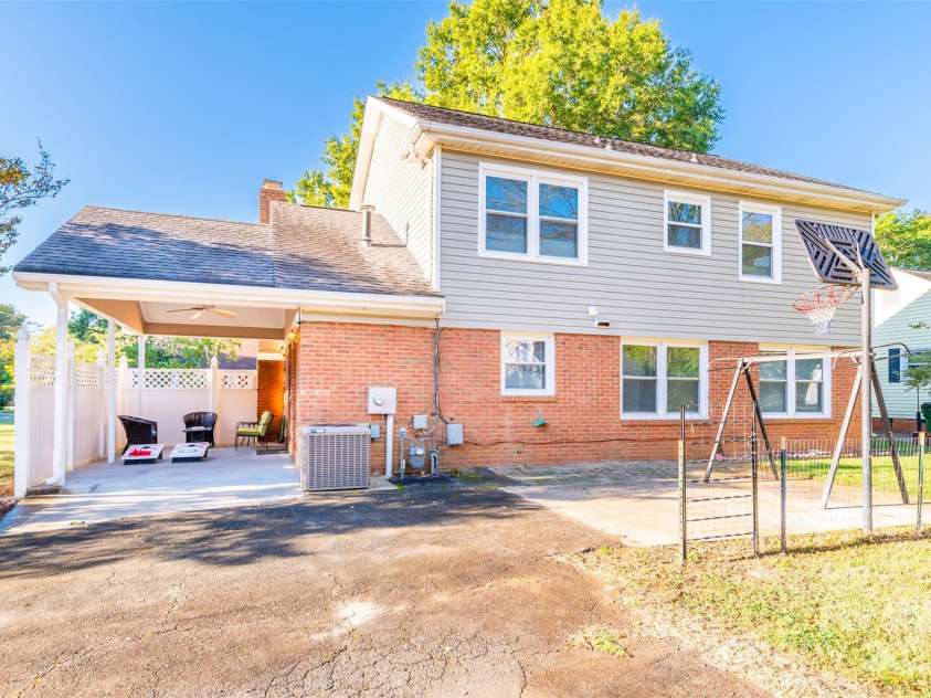 5111 Coronado Drive, Charlotte, NC 28212.  MLS# CAR4291385, YatesRealty ID 27496. 
