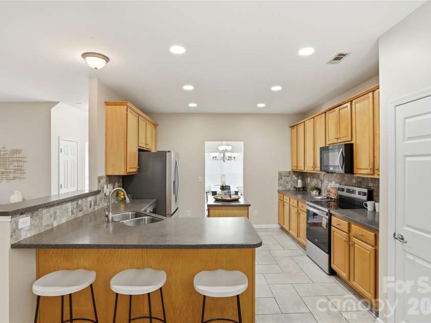 509 Evening Mist Drive, Fort Mill, SC 29708.  MLS# CAR4365881, YatesRealty ID 27497. 
