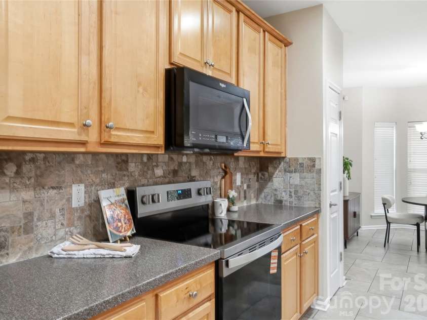 509 Evening Mist Drive, Fort Mill, SC 29708.  MLS# CAR4365881, YatesRealty ID 27497. 