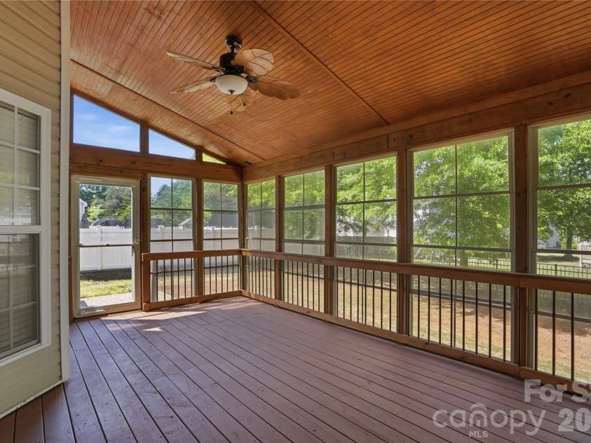 509 Evening Mist Drive, Fort Mill, SC 29708.  MLS# CAR4365881, YatesRealty ID 27497. 