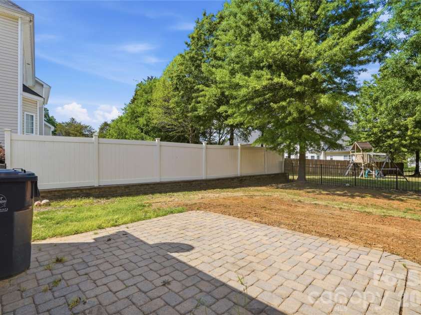 509 Evening Mist Drive, Fort Mill, SC 29708.  MLS# CAR4365881, YatesRealty ID 27497. 