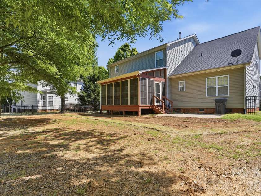 509 Evening Mist Drive, Fort Mill, SC 29708.  MLS# CAR4365881, YatesRealty ID 27497. 