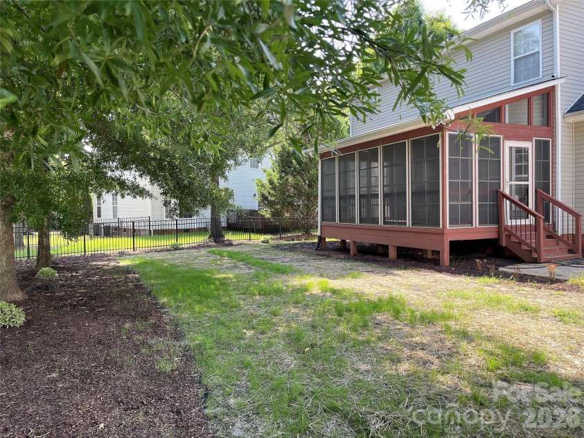 509 Evening Mist Drive, Fort Mill, SC 29708.  MLS# CAR4365881, YatesRealty ID 27497. 