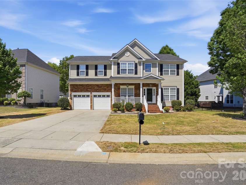 509 Evening Mist Drive, Fort Mill, SC 29708.  MLS# CAR4420552, YatesRealty ID 27497. 