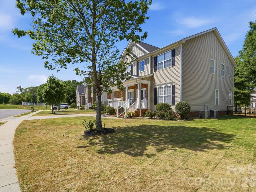 509 Evening Mist Drive, Fort Mill, SC 29708.  MLS# CAR4420552, YatesRealty ID 27497. 