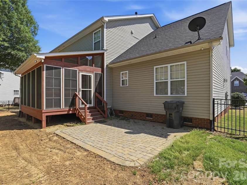 509 Evening Mist Drive, Fort Mill, SC 29708.  MLS# CAR4420552, YatesRealty ID 27497. 