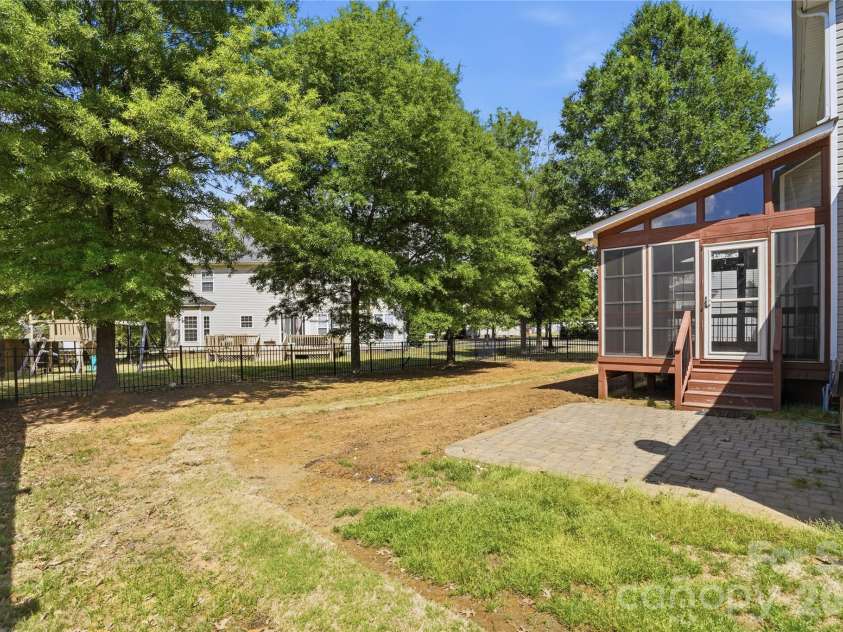 509 Evening Mist Drive, Fort Mill, SC 29708.  MLS# CAR4420552, YatesRealty ID 27497. 