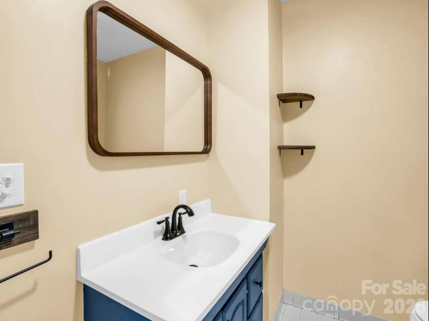 31 Firefly Lane, Saluda, NC 28773.  MLS# CAR4370921, YatesRealty ID 27498. Bath 2-Main Level