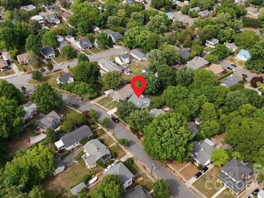 821 Watson Avenue, Winston Salem, NC 27103.  MLS# CAR4384198, YatesRealty ID 27499. 