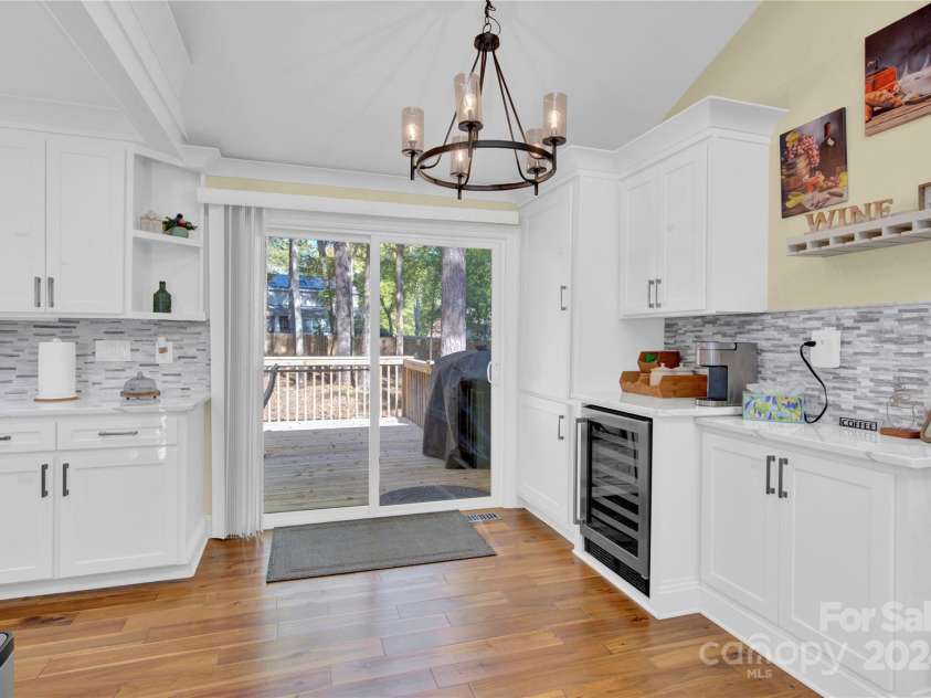 11116 Vista Canyon Drive, Charlotte, NC 28226.  MLS# CAR4201076, YatesRealty ID 275. 