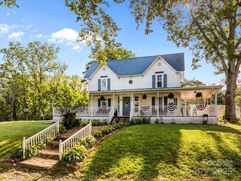 201 Murphy Hill Road, Weaverville, NC 28787.  MLS# CAR4296849, YatesRealty ID 275. 