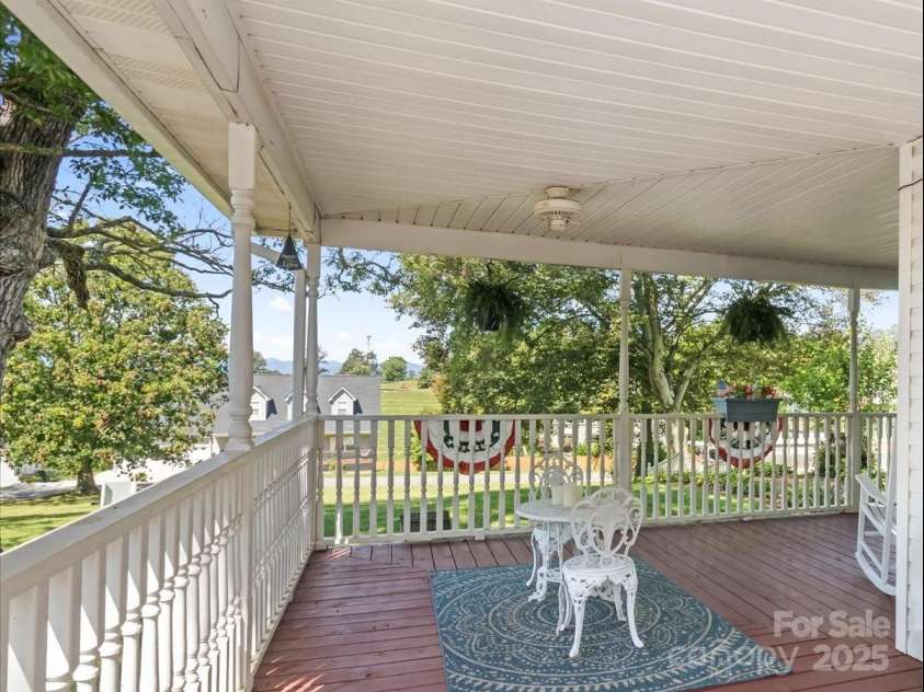 201 Murphy Hill Road, Weaverville, NC 28787.  MLS# CAR4296849, YatesRealty ID 275. 