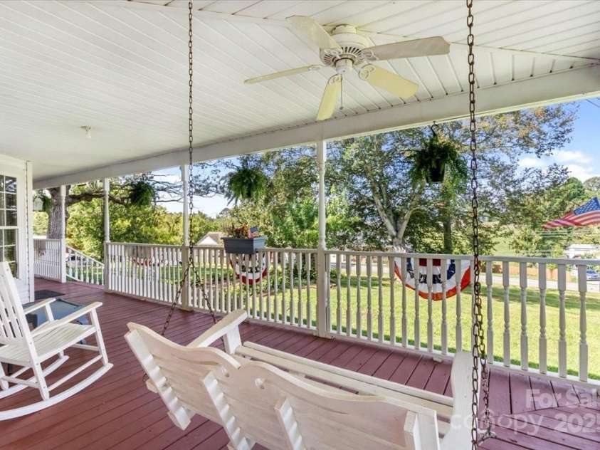 201 Murphy Hill Road, Weaverville, NC 28787.  MLS# CAR4296849, YatesRealty ID 275. 