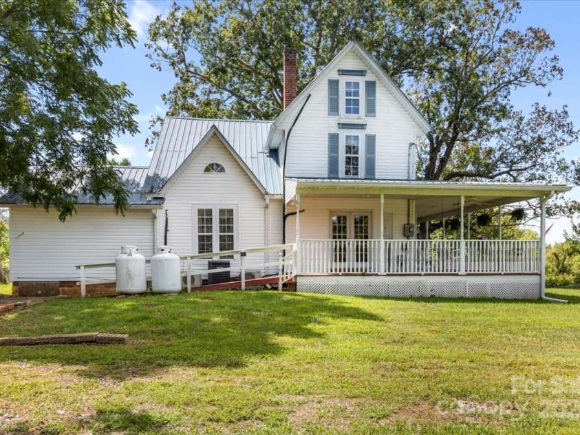 201 Murphy Hill Road, Weaverville, NC 28787.  MLS# CAR4296849, YatesRealty ID 275. 