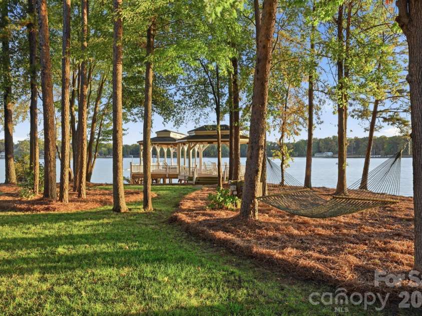 166 Iron Gate Circle, Mooresville, NC 28117.  MLS# CAR4314409, YatesRealty ID 2750. 