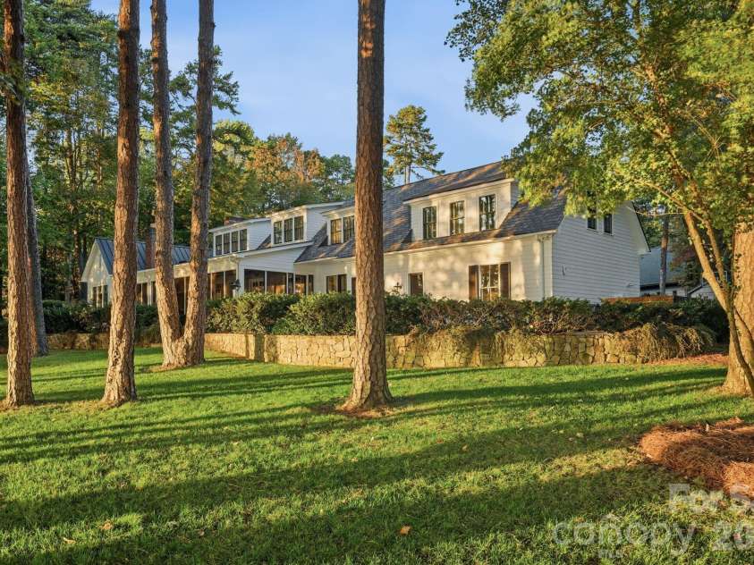 166 Iron Gate Circle, Mooresville, NC 28117.  MLS# CAR4314409, YatesRealty ID 2750. 