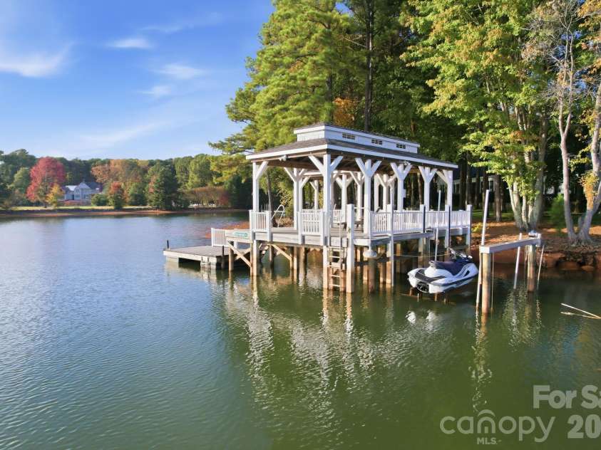 166 Iron Gate Circle, Mooresville, NC 28117.  MLS# CAR4314409, YatesRealty ID 2750. 