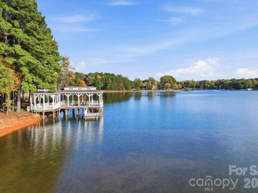 166 Iron Gate Circle, Mooresville, NC 28117.  MLS# CAR4314409, YatesRealty ID 2750. 