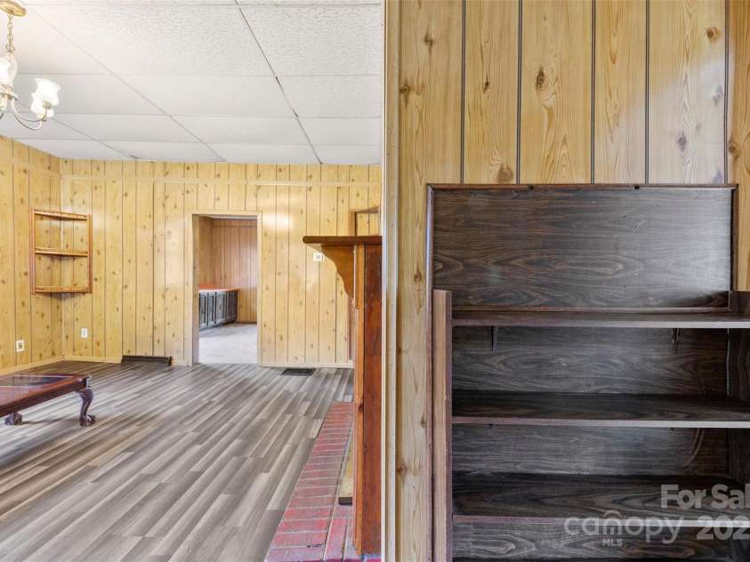 217 Highland Street, Gastonia, NC 28052.  MLS# CAR4260971, YatesRealty ID 2750. 