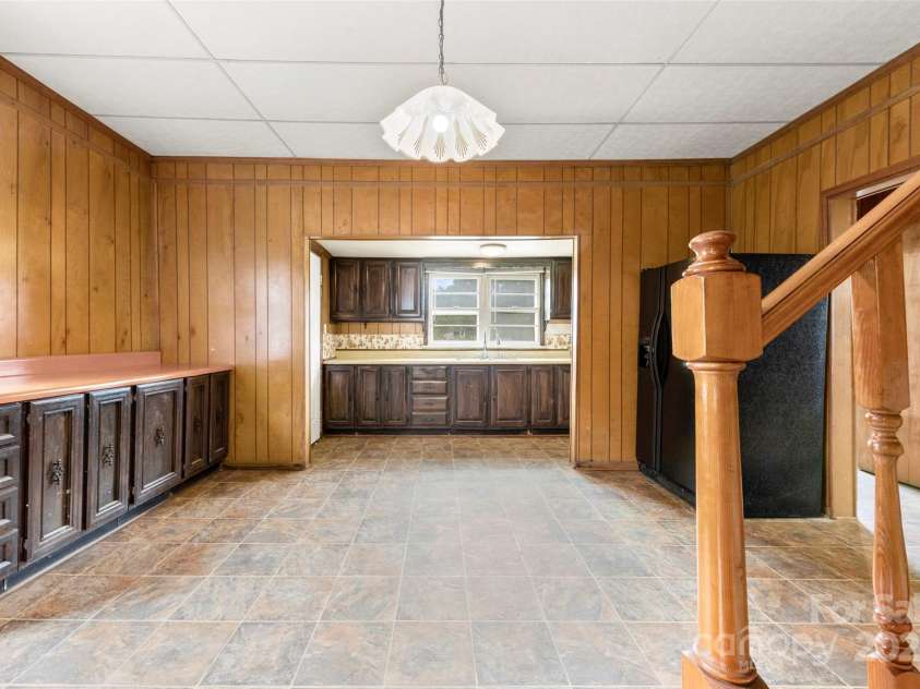 217 Highland Street, Gastonia, NC 28052.  MLS# CAR4260971, YatesRealty ID 2750. 