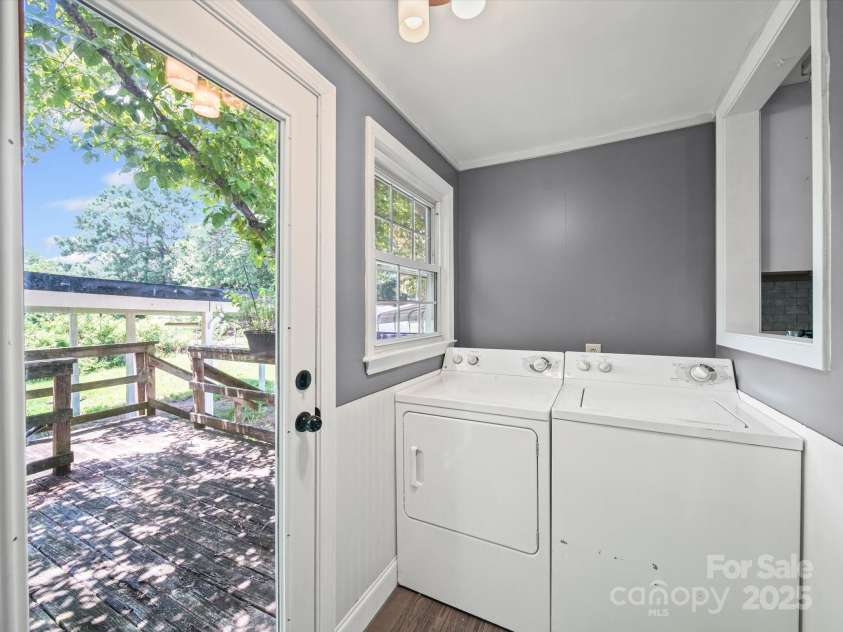 431 Ridge Street, Albemarle, NC 28001.  MLS# CAR4282915, YatesRealty ID 27500. 