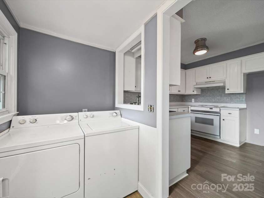 431 Ridge Street, Albemarle, NC 28001.  MLS# CAR4282915, YatesRealty ID 27500. 