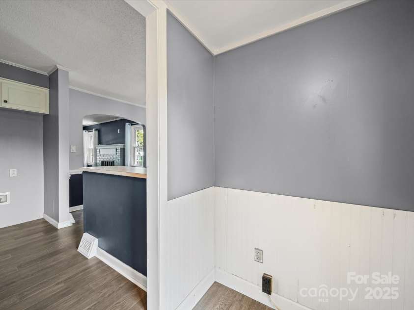 431 Ridge Street, Albemarle, NC 28001.  MLS# CAR4282915, YatesRealty ID 27500. 