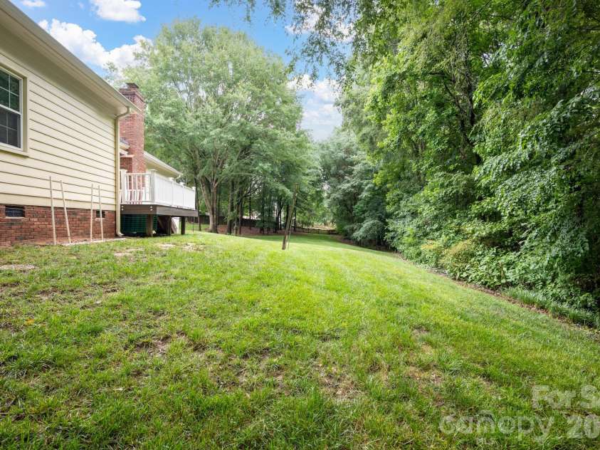 9232 Hemingford Court, Charlotte, NC 28277.  MLS# CAR4385313, YatesRealty ID 27501. 