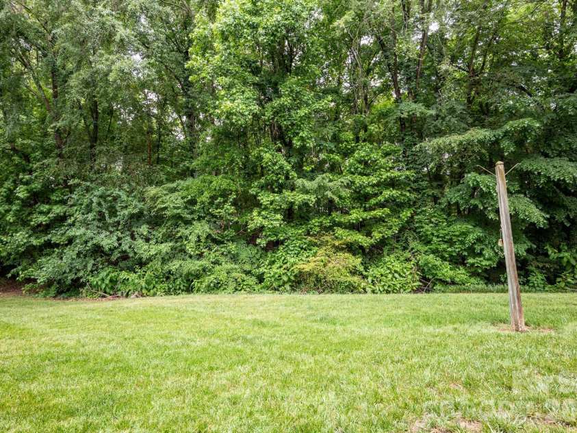 9232 Hemingford Court, Charlotte, NC 28277.  MLS# CAR4385313, YatesRealty ID 27501. 