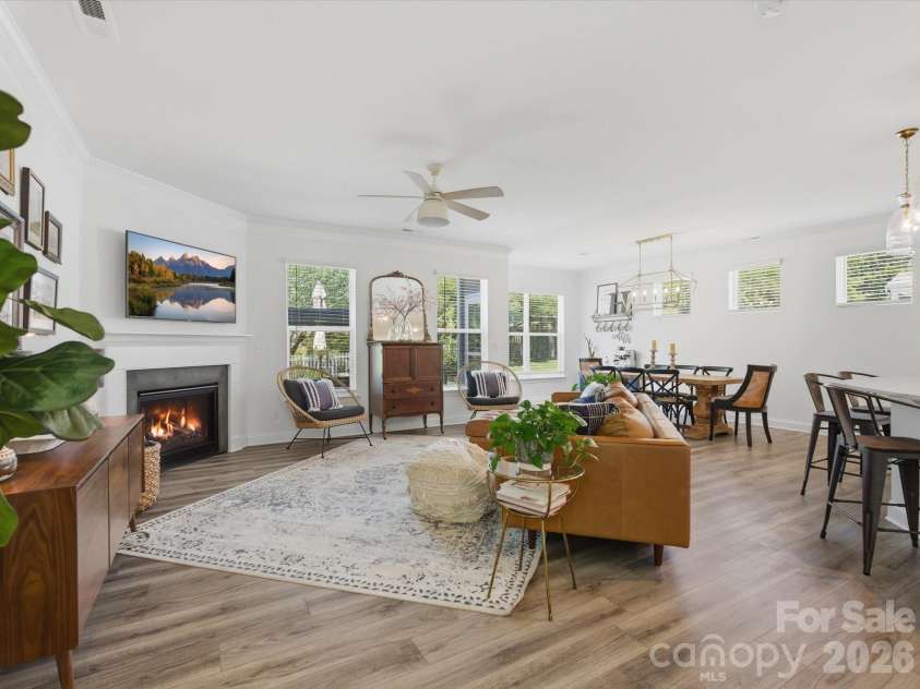 6024 Hampstead Pond Lane, Matthews, NC 28105.  MLS# CAR4383770, YatesRealty ID 27502. 