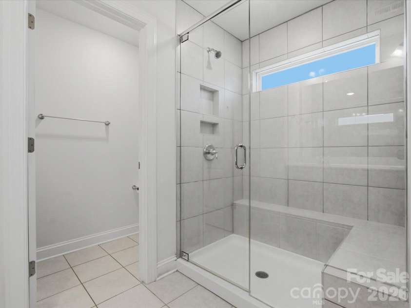6024 Hampstead Pond Lane, Matthews, NC 28105.  MLS# CAR4383770, YatesRealty ID 27502. 