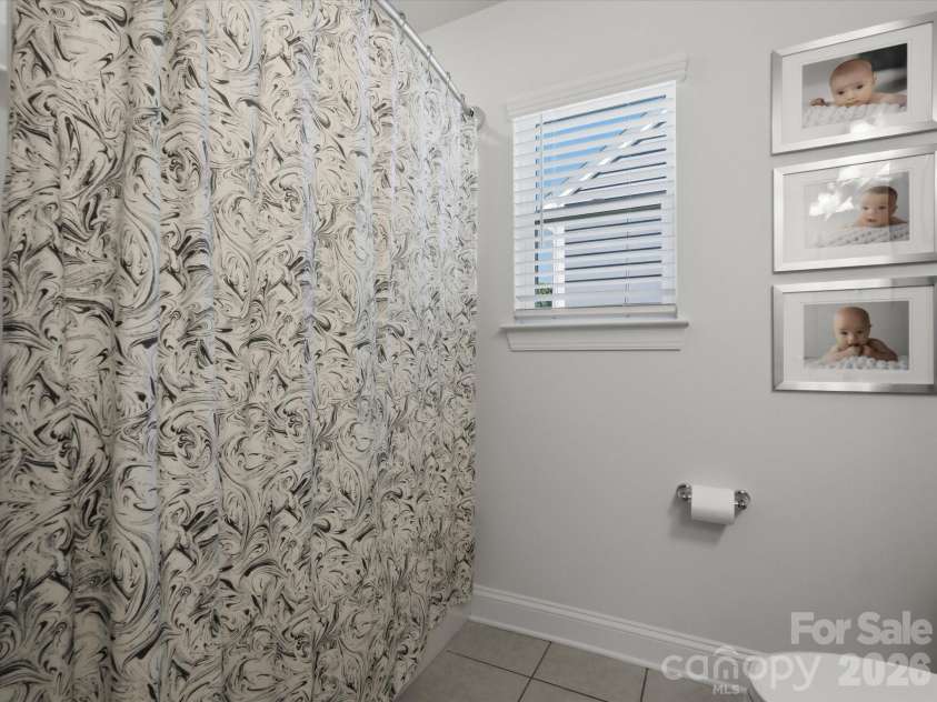 6024 Hampstead Pond Lane, Matthews, NC 28105.  MLS# CAR4383770, YatesRealty ID 27502. 