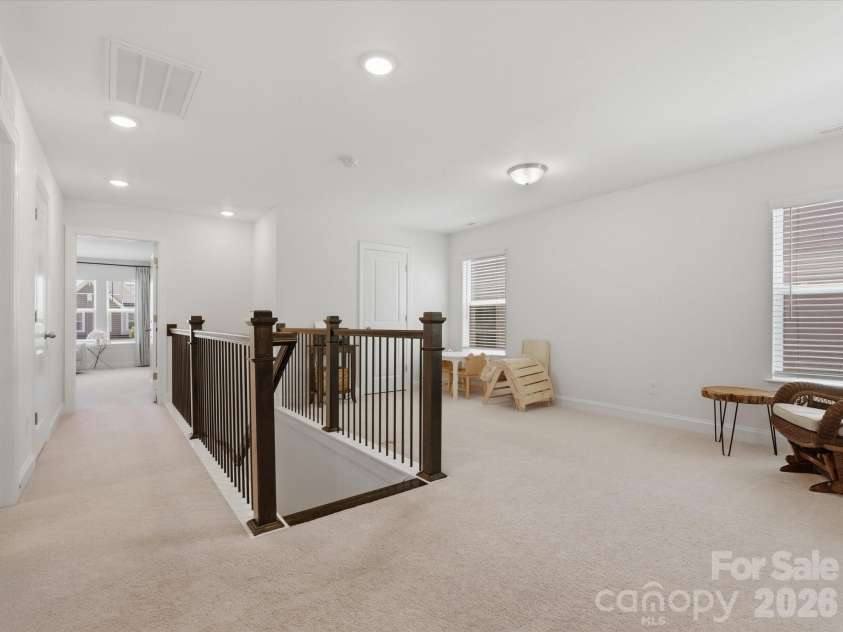 6024 Hampstead Pond Lane, Matthews, NC 28105.  MLS# CAR4383770, YatesRealty ID 27502. 