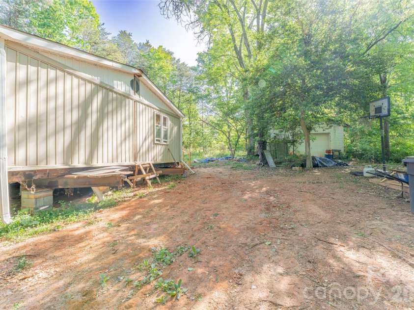 6132 Sherwood Lane, Denver, NC 28037.  MLS# CAR4375376, YatesRealty ID 27503. 
