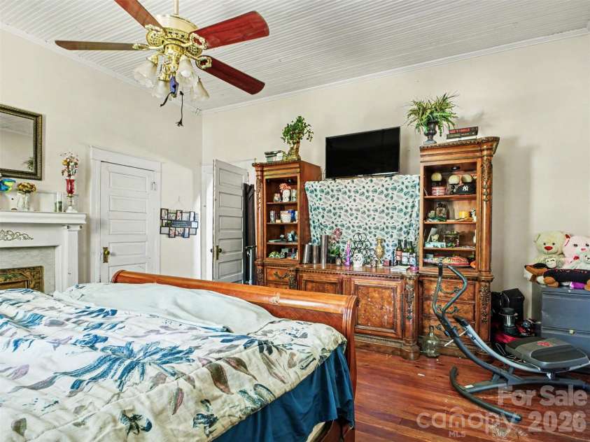 1932 Topic Street, Shelby, NC 28152.  MLS# CAR4381845, YatesRealty ID 27504. 