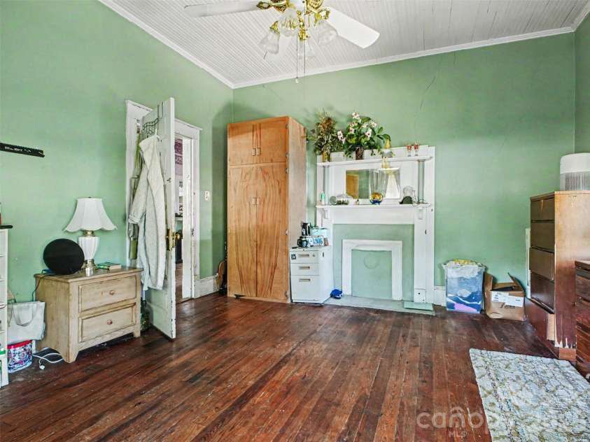 1932 Topic Street, Shelby, NC 28152.  MLS# CAR4381845, YatesRealty ID 27504. 