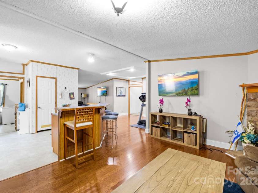 101 Titanium Drive, Statesville, NC 28625.  MLS# CAR4278756, YatesRealty ID 27505. 